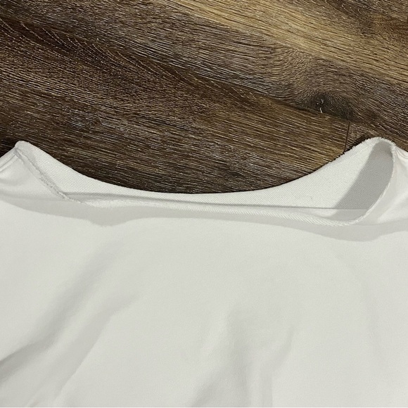 Fabletics Year Round Terry Off
Shoulder Sweatshirt Long Sleeve Top Small - Picture 9 of 12